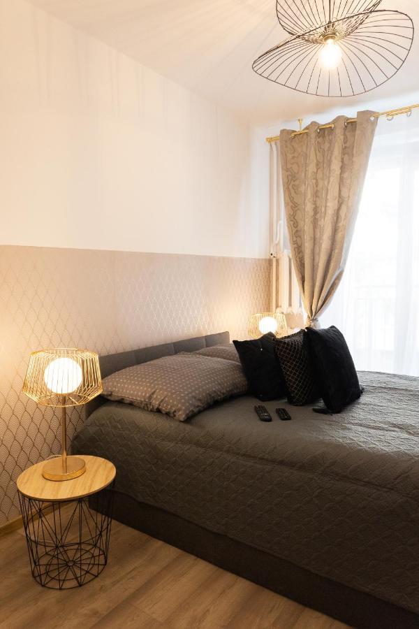 Clicktheflat Zurawia Street Apart Rooms Warsawa Ruang foto